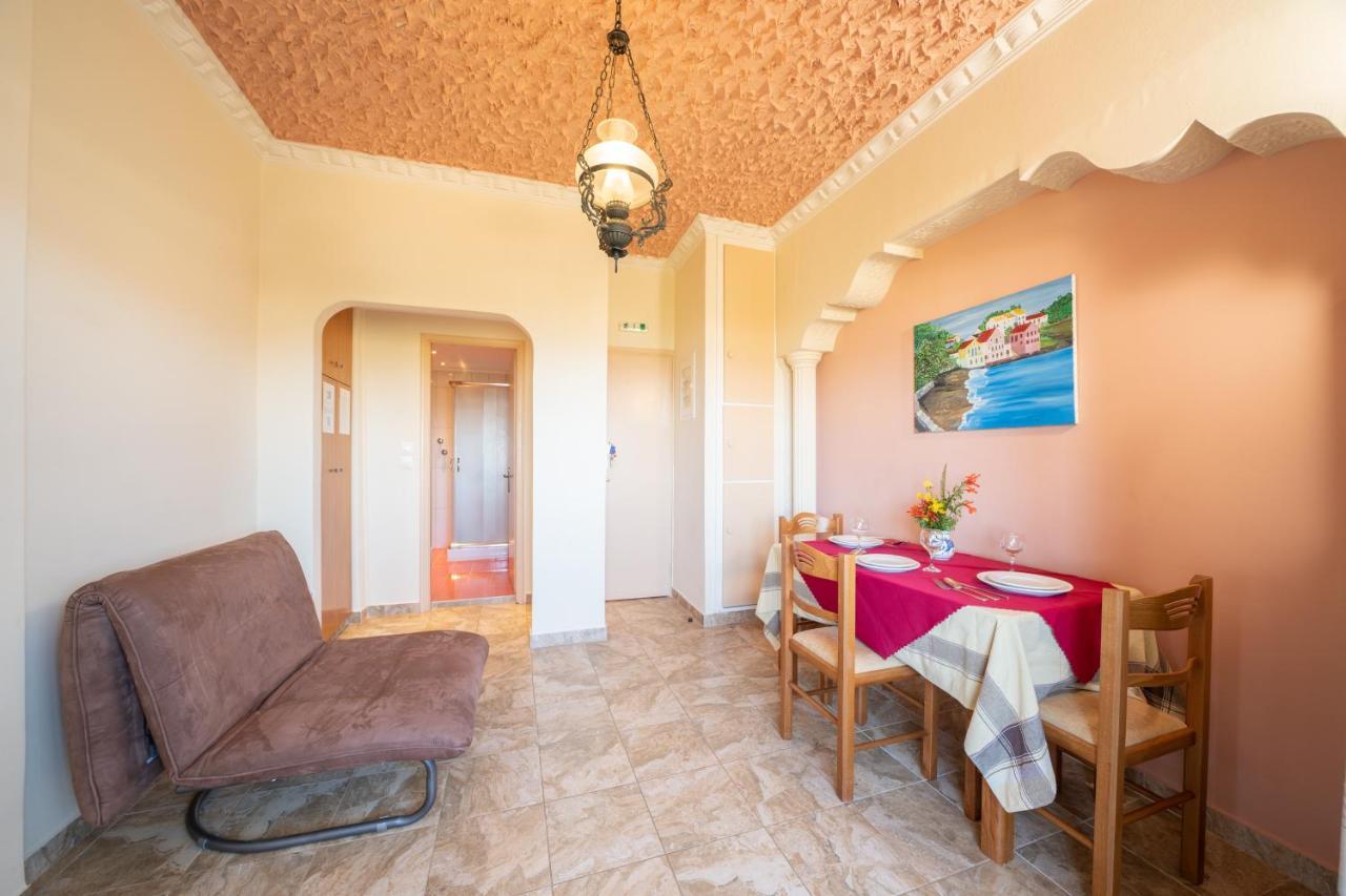 Apart Otel Lorenzo House 2*